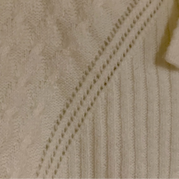 NWOT Off the Shoulder Sweater - Picture 7 of 9